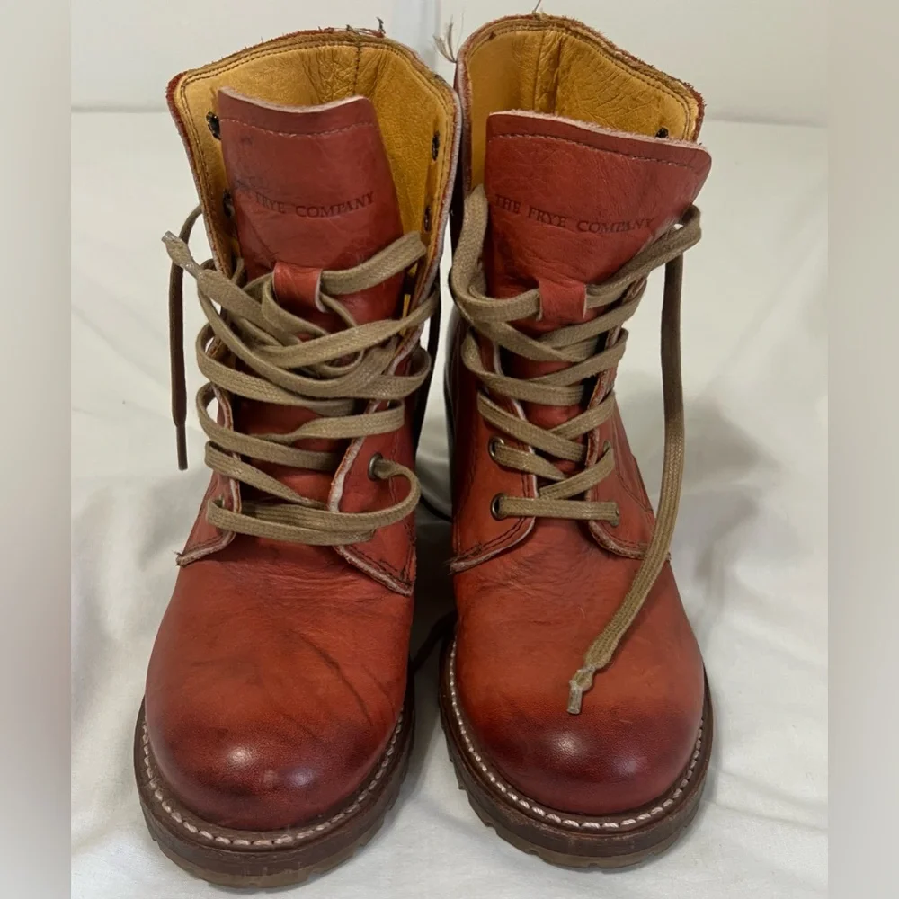 RARE Frye Sabrina 6G Lace Up Genuine Cognac Leather Classic Combat Boots - Picture 1 of 11